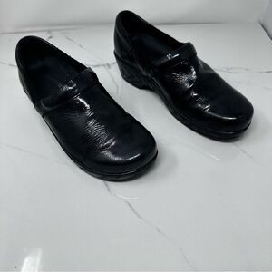 Klogs Portland Leather Clogs- Size 7.5